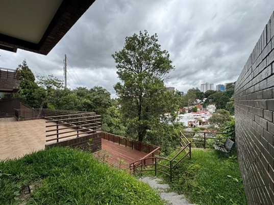 Venta de Casa o Casas, Terrenos, Propiedades, Apartamentos, Inmuebles en Guatemala, zona 11, zona 7, zona 2, zona 18, zona 16, Mixco, Carretera Al Salvador, Fraijanes, Santa Catarina Pinula, Antigua Guatemala, Villa Nueva, Villa Canales, San Miguel Petapa - Venta o Alquiler de Casas En Guatemala