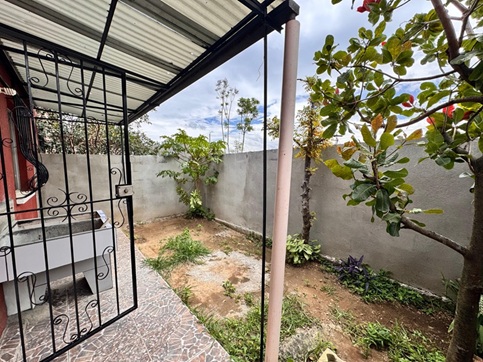Venta de Casa o Casas, Terrenos, Propiedades, Apartamentos, Inmuebles en Guatemala, zona 11, zona 7, zona 2, zona 18, zona 16, Mixco, Carretera Al Salvador, Fraijanes, Santa Catarina Pinula, Antigua Guatemala, Villa Nueva, Villa Canales, San Miguel Petapa - Venta o Alquiler de Casas En Guatemala