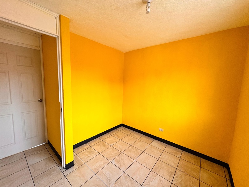 Venta de Casa o Casas, Terrenos, Propiedades, Apartamentos, Inmuebles en Guatemala, zona 11, zona 7, zona 2, zona 18, zona 16, Mixco, Carretera Al Salvador, Fraijanes, Santa Catarina Pinula, Antigua Guatemala, Villa Nueva, Villa Canales, San Miguel Petapa - Venta o Alquiler de Casas En Guatemala