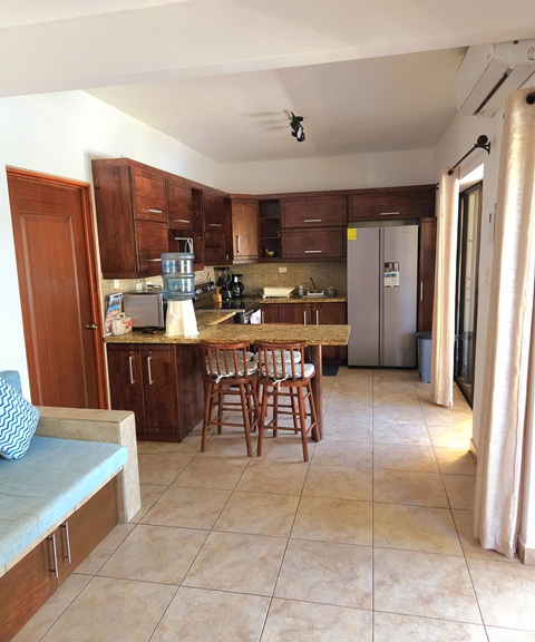 Venta de Casa o Casas, Terrenos, Propiedades, Apartamentos, Inmuebles en Guatemala, zona 11, zona 7, zona 2, zona 18, zona 16, Mixco, Carretera Al Salvador, Fraijanes, Santa Catarina Pinula, Antigua Guatemala, Villa Nueva, Villa Canales, San Miguel Petapa - Venta o Alquiler de Casas En Guatemala