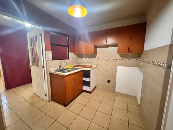 Venta de Casa o Casas, Terrenos, Propiedades, Apartamentos, Inmuebles en Guatemala, zona 11, zona 7, zona 2, zona 18, zona 16, Mixco, Carretera Al Salvador, Fraijanes, Santa Catarina Pinula, Antigua Guatemala, Villa Nueva, Villa Canales, San Miguel Petapa - Venta o Alquiler de Casas En Guatemala