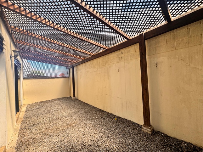 Venta de Casa o Casas, Terrenos, Propiedades, Apartamentos, Inmuebles en Guatemala, zona 11, zona 7, zona 2, zona 18, zona 16, Mixco, Carretera Al Salvador, Fraijanes, Santa Catarina Pinula, Antigua Guatemala, Villa Nueva, Villa Canales, San Miguel Petapa - Venta o Alquiler de Casas En Guatemala