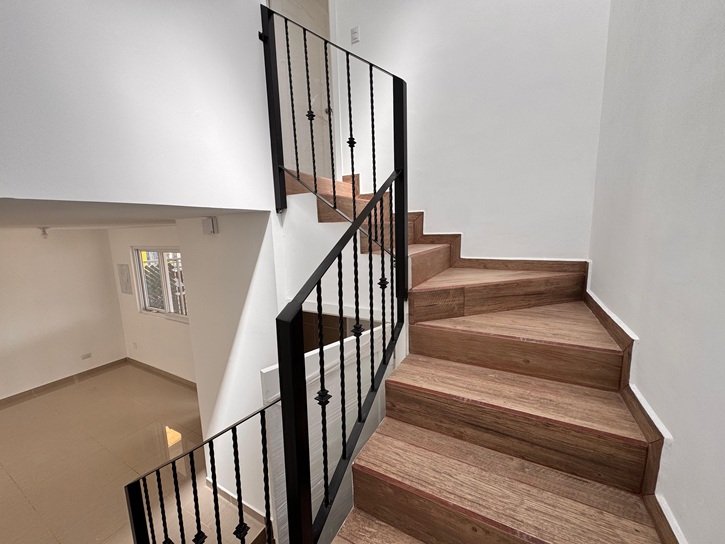 Venta de Casa o Casas, Terrenos, Propiedades, Apartamentos, Inmuebles en Guatemala, zona 11, zona 7, zona 2, zona 18, zona 16, Mixco, Carretera Al Salvador, Fraijanes, Santa Catarina Pinula, Antigua Guatemala, Villa Nueva, Villa Canales, San Miguel Petapa - Venta o Alquiler de Casas En Guatemala