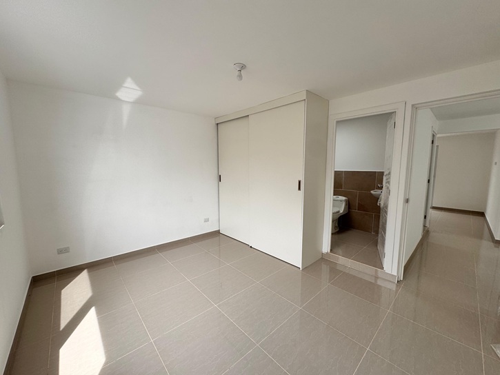 Venta de Casa o Casas, Terrenos, Propiedades, Apartamentos, Inmuebles en Guatemala, zona 11, zona 7, zona 2, zona 18, zona 16, Mixco, Carretera Al Salvador, Fraijanes, Santa Catarina Pinula, Antigua Guatemala, Villa Nueva, Villa Canales, San Miguel Petapa - Venta o Alquiler de Casas En Guatemala