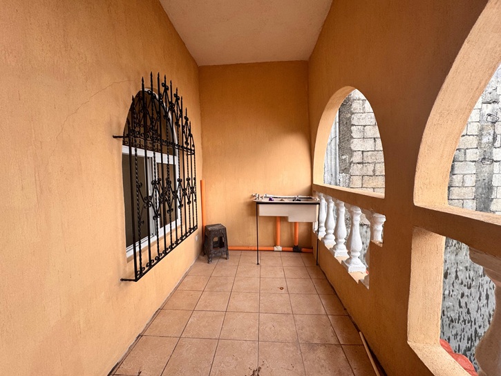 Venta de Casa o Casas, Terrenos, Propiedades, Apartamentos, Inmuebles en Guatemala, zona 11, zona 7, zona 2, zona 18, zona 16, Mixco, Carretera Al Salvador, Fraijanes, Santa Catarina Pinula, Antigua Guatemala, Villa Nueva, Villa Canales, San Miguel Petapa - Venta o Alquiler de Casas En Guatemala