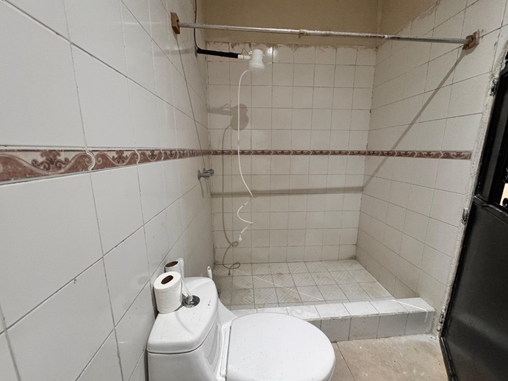 Venta de Casa o Casas, Terrenos, Propiedades, Apartamentos, Inmuebles en Guatemala, zona 11, zona 7, zona 2, zona 18, zona 16, Mixco, Carretera Al Salvador, Fraijanes, Santa Catarina Pinula, Antigua Guatemala, Villa Nueva, Villa Canales, San Miguel Petapa - Venta o Alquiler de Casas En Guatemala
