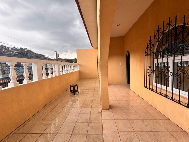 Venta de Casa o Casas, Terrenos, Propiedades, Apartamentos, Inmuebles en Guatemala, zona 11, zona 7, zona 2, zona 18, zona 16, Mixco, Carretera Al Salvador, Fraijanes, Santa Catarina Pinula, Antigua Guatemala, Villa Nueva, Villa Canales, San Miguel Petapa - Venta o Alquiler de Casas En Guatemala