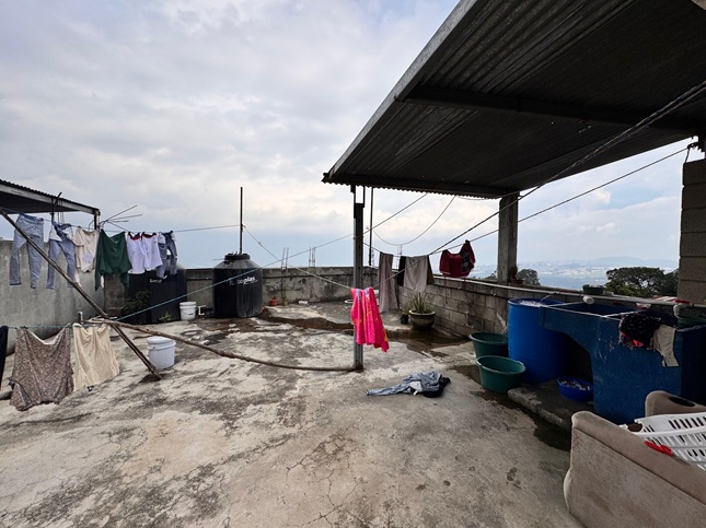 Venta de Casa o Casas, Terrenos, Propiedades, Apartamentos, Inmuebles en Guatemala, zona 11, zona 7, zona 2, zona 18, zona 16, Mixco, Carretera Al Salvador, Fraijanes, Santa Catarina Pinula, Antigua Guatemala, Villa Nueva, Villa Canales, San Miguel Petapa - Venta o Alquiler de Casas En Guatemala