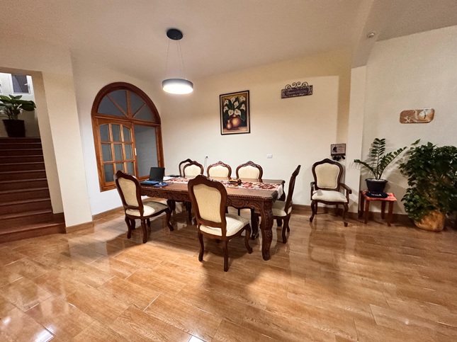 Venta de Casa o Casas, Terrenos, Propiedades, Apartamentos, Inmuebles en Guatemala, zona 11, zona 7, zona 2, zona 18, zona 16, Mixco, Carretera Al Salvador, Fraijanes, Santa Catarina Pinula, Antigua Guatemala, Villa Nueva, Villa Canales, San Miguel Petapa - Venta o Alquiler de Casas En Guatemala