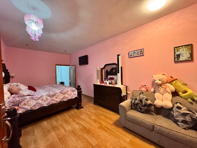 Venta de Casa o Casas, Terrenos, Propiedades, Apartamentos, Inmuebles en Guatemala, zona 11, zona 7, zona 2, zona 18, zona 16, Mixco, Carretera Al Salvador, Fraijanes, Santa Catarina Pinula, Antigua Guatemala, Villa Nueva, Villa Canales, San Miguel Petapa - Venta o Alquiler de Casas En Guatemala