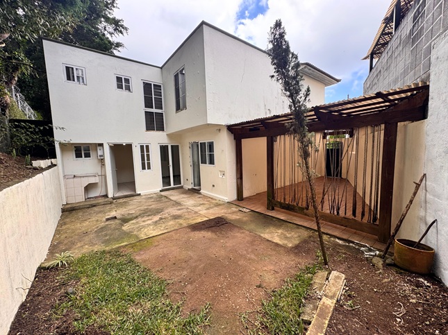 Casa a la Venta o Alquiler en Guatemala Venta de Casa o Casas, Terrenos, Propiedades, Apartamentos, Inmuebles en Guatemala, zona 11, zona 7, zona 2, zona 18, zona 16, Mixco, Carretera Al Salvador, Fraijanes, Santa Catarina Pinula, Antigua Guatemala, Villa Nueva, Villa Canales, San Miguel Petapa - Venta o Alquiler de Casas En Guatemala