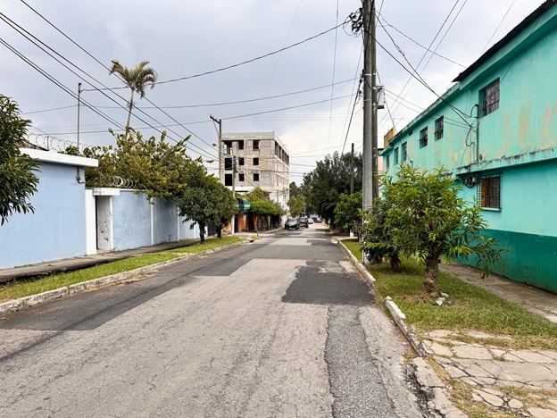 Venta de Casa o Casas, Terrenos, Propiedades, Apartamentos, Inmuebles en Guatemala, zona 11, zona 7, zona 2, zona 18, zona 16, Mixco, Carretera Al Salvador, Fraijanes, Santa Catarina Pinula, Antigua Guatemala, Villa Nueva, Villa Canales, San Miguel Petapa - Venta o Alquiler de Casas En Guatemala