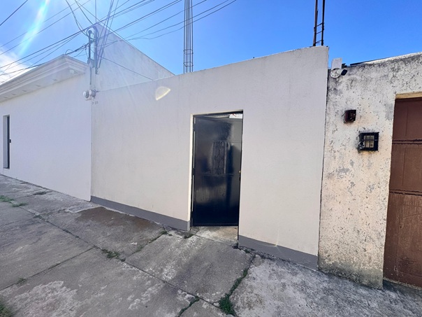 Venta de Casa o Casas, Terrenos, Propiedades, Apartamentos, Inmuebles en Guatemala, zona 11, zona 7, zona 2, zona 18, zona 16, Mixco, Carretera Al Salvador, Fraijanes, Santa Catarina Pinula, Antigua Guatemala, Villa Nueva, Villa Canales, San Miguel Petapa - Venta o Alquiler de Casas En Guatemala