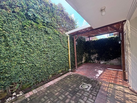 Venta de Casa o Casas, Terrenos, Propiedades, Apartamentos, Inmuebles en Guatemala, zona 11, zona 7, zona 2, zona 18, zona 16, Mixco, Carretera Al Salvador, Fraijanes, Santa Catarina Pinula, Antigua Guatemala, Villa Nueva, Villa Canales, San Miguel Petapa - Venta o Alquiler de Casas En Guatemala
