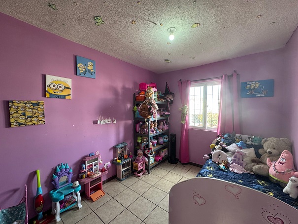 Venta de Casa o Casas, Terrenos, Propiedades, Apartamentos, Inmuebles en Guatemala, zona 11, zona 7, zona 2, zona 18, zona 16, Mixco, Carretera Al Salvador, Fraijanes, Santa Catarina Pinula, Antigua Guatemala, Villa Nueva, Villa Canales, San Miguel Petapa - Venta o Alquiler de Casas En Guatemala