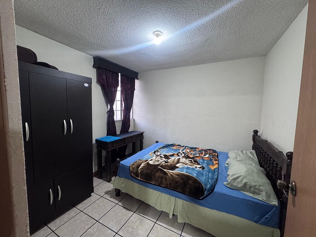 Venta de Casa o Casas, Terrenos, Propiedades, Apartamentos, Inmuebles en Guatemala, zona 11, zona 7, zona 2, zona 18, zona 16, Mixco, Carretera Al Salvador, Fraijanes, Santa Catarina Pinula, Antigua Guatemala, Villa Nueva, Villa Canales, San Miguel Petapa - Venta o Alquiler de Casas En Guatemala