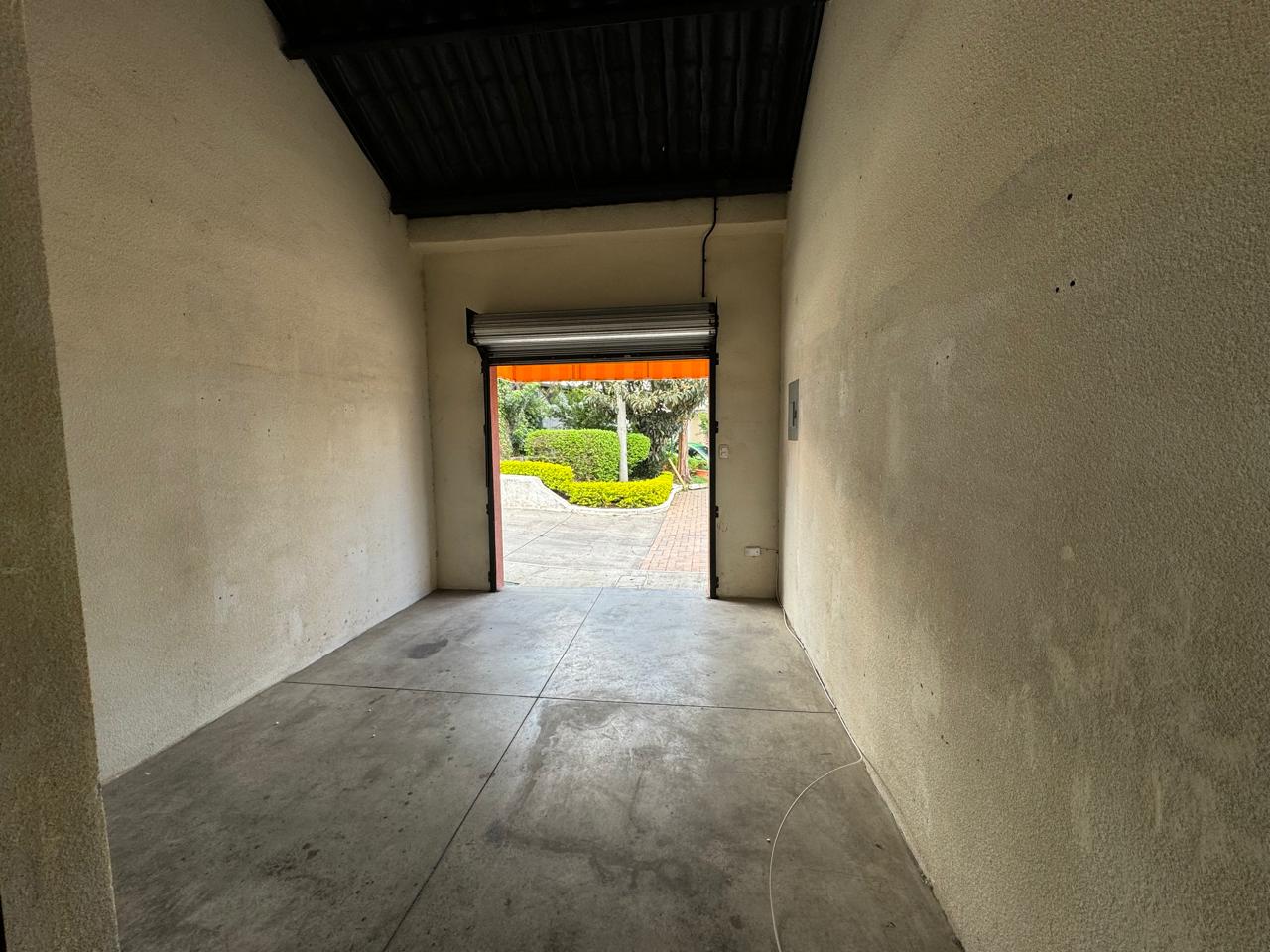 Venta de Casa o Casas, Terrenos, Propiedades, Apartamentos, Inmuebles en Guatemala, zona 11, zona 7, zona 2, zona 18, zona 16, Mixco, Carretera Al Salvador, Fraijanes, Santa Catarina Pinula, Antigua Guatemala, Villa Nueva, Villa Canales, San Miguel Petapa - Venta o Alquiler de Casas En Guatemala