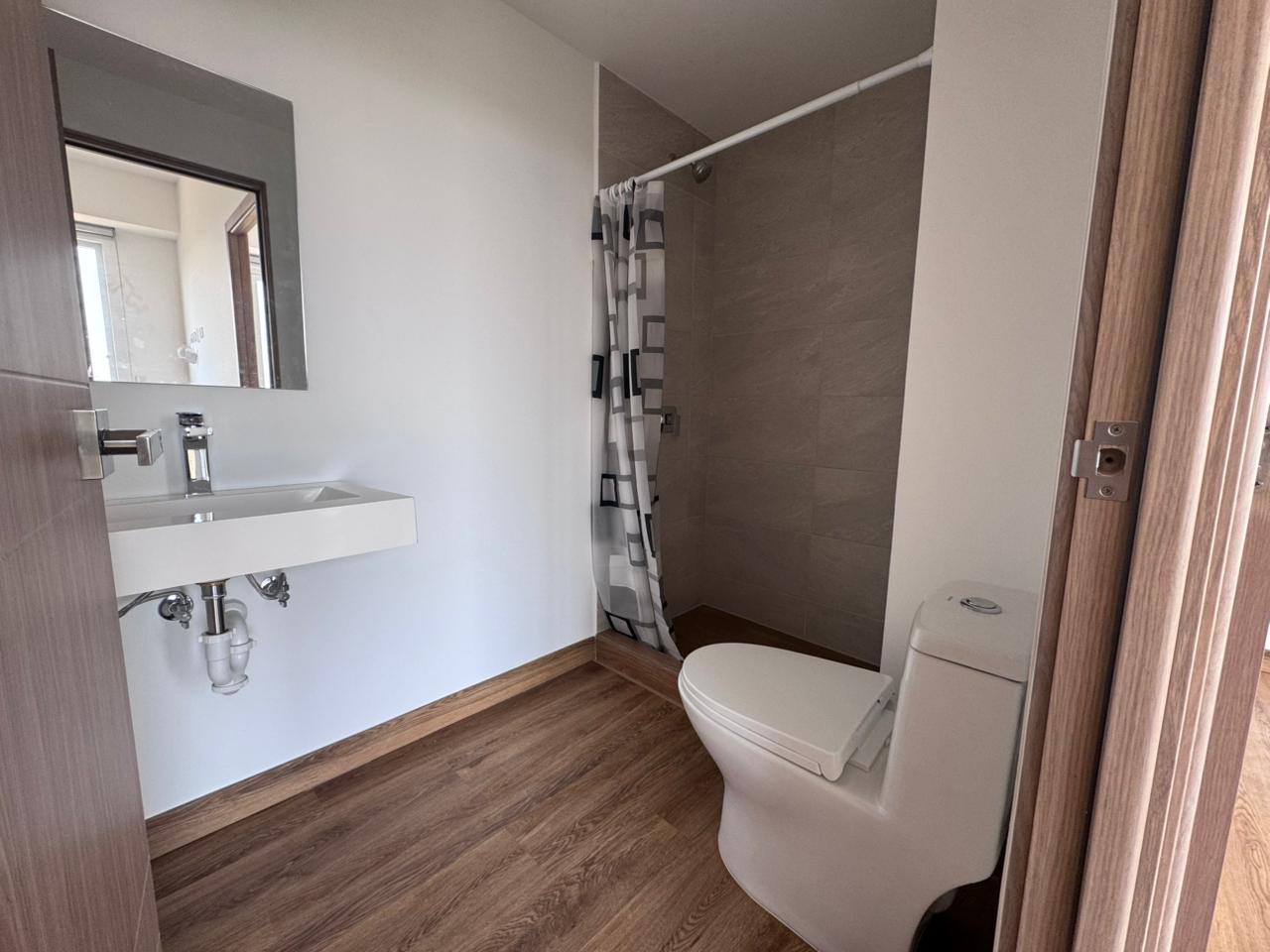 Venta de Casa o Casas, Terrenos, Propiedades, Apartamentos, Inmuebles en Guatemala, zona 11, zona 7, zona 2, zona 18, zona 16, Mixco, Carretera Al Salvador, Fraijanes, Santa Catarina Pinula, Antigua Guatemala, Villa Nueva, Villa Canales, San Miguel Petapa - Venta o Alquiler de Casas En Guatemala