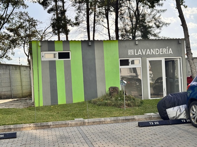 Venta de Casa o Casas, Terrenos, Propiedades, Apartamentos, Inmuebles en Guatemala, zona 11, zona 7, zona 2, zona 18, zona 16, Mixco, Carretera Al Salvador, Fraijanes, Santa Catarina Pinula, Antigua Guatemala, Villa Nueva, Villa Canales, San Miguel Petapa - Venta o Alquiler de Casas En Guatemala