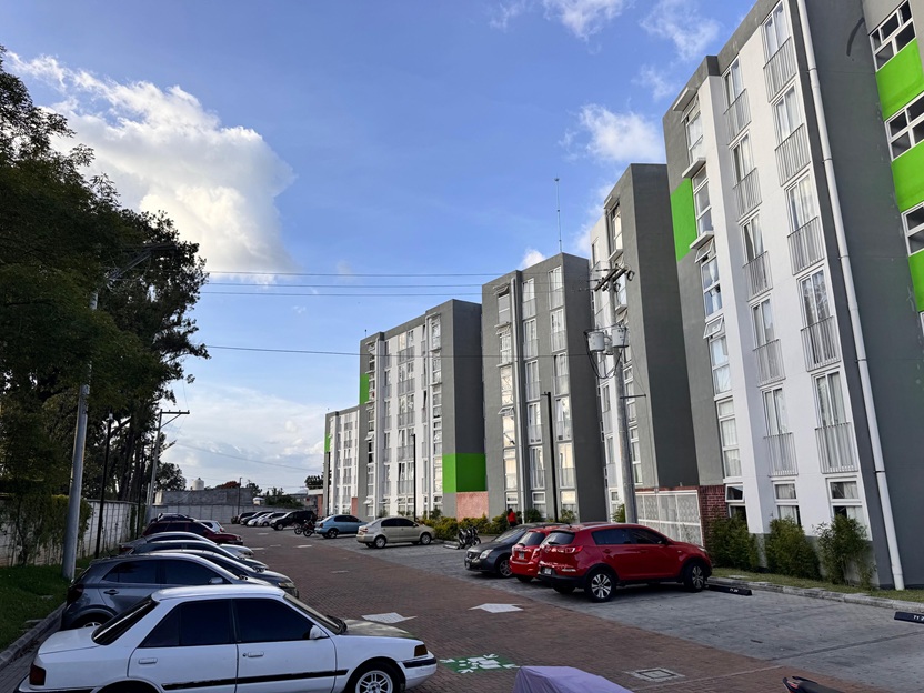 Venta de Casa o Casas, Terrenos, Propiedades, Apartamentos, Inmuebles en Guatemala, zona 11, zona 7, zona 2, zona 18, zona 16, Mixco, Carretera Al Salvador, Fraijanes, Santa Catarina Pinula, Antigua Guatemala, Villa Nueva, Villa Canales, San Miguel Petapa - Venta o Alquiler de Casas En Guatemala