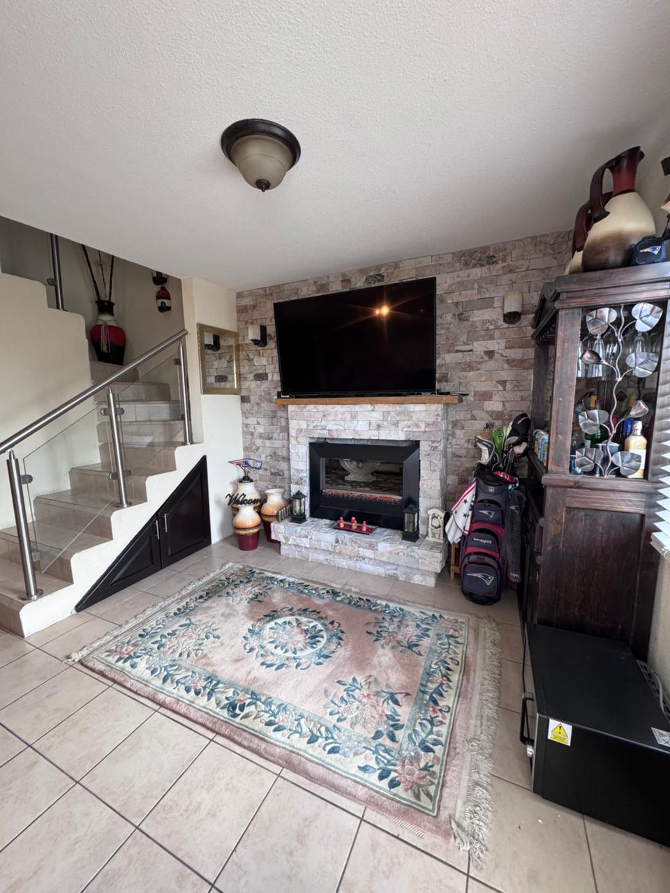 Venta de Casa o Casas, Terrenos, Propiedades, Apartamentos, Inmuebles en Guatemala, zona 11, zona 7, zona 2, zona 18, zona 16, Mixco, Carretera Al Salvador, Fraijanes, Santa Catarina Pinula, Antigua Guatemala, Villa Nueva, Villa Canales, San Miguel Petapa - Venta o Alquiler de Casas En Guatemala