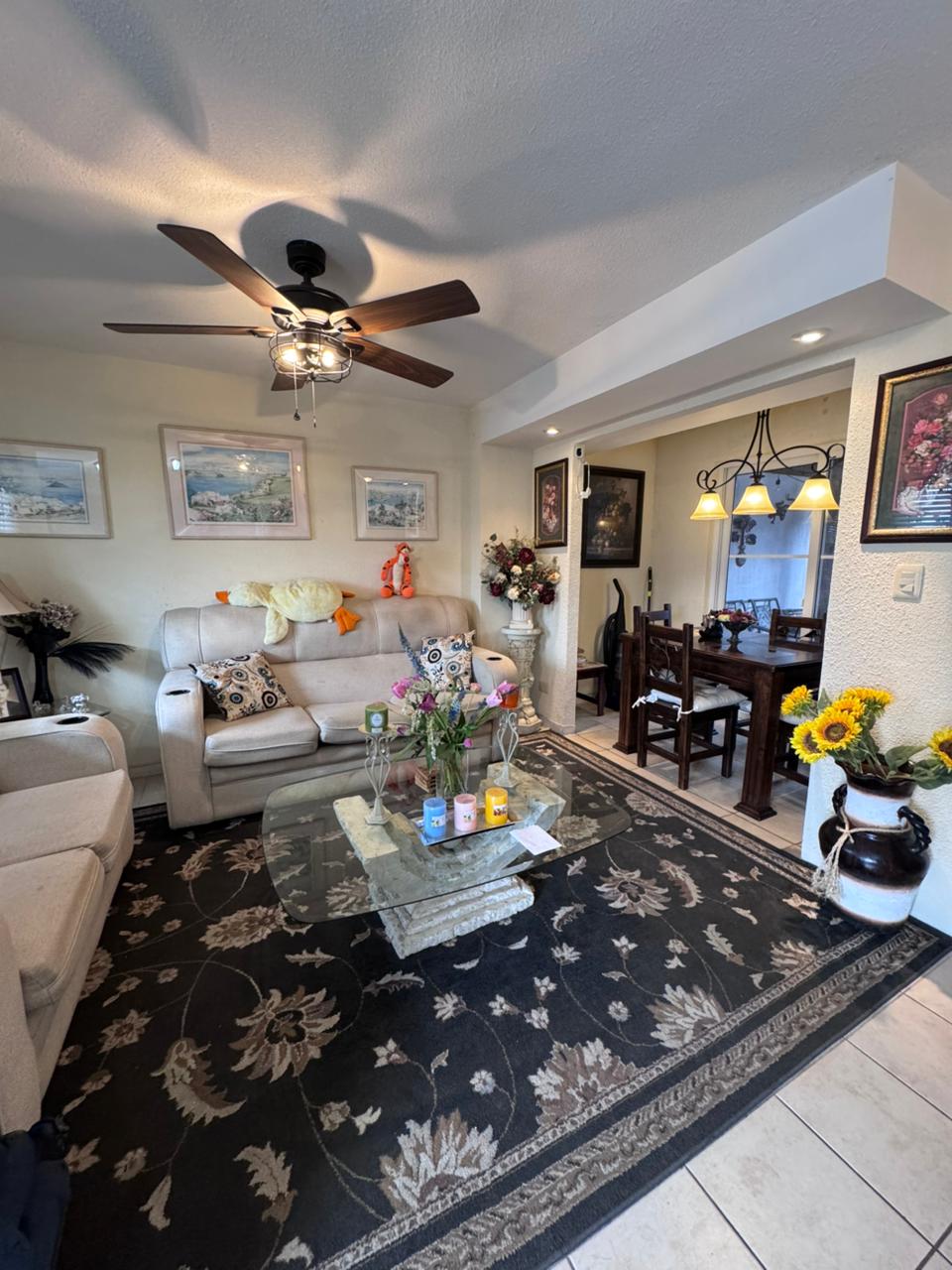 Venta de Casa o Casas, Terrenos, Propiedades, Apartamentos, Inmuebles en Guatemala, zona 11, zona 7, zona 2, zona 18, zona 16, Mixco, Carretera Al Salvador, Fraijanes, Santa Catarina Pinula, Antigua Guatemala, Villa Nueva, Villa Canales, San Miguel Petapa - Venta o Alquiler de Casas En Guatemala