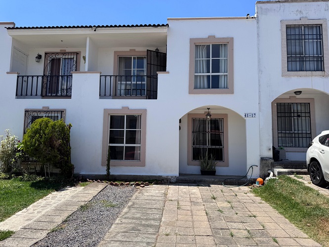 Casa a la Venta o Alquiler en Guatemala Venta de Casa o Casas, Terrenos, Propiedades, Apartamentos, Inmuebles en Guatemala, zona 11, zona 7, zona 2, zona 18, zona 16, Mixco, Carretera Al Salvador, Fraijanes, Santa Catarina Pinula, Antigua Guatemala, Villa Nueva, Villa Canales, San Miguel Petapa - Venta o Alquiler de Casas En Guatemala