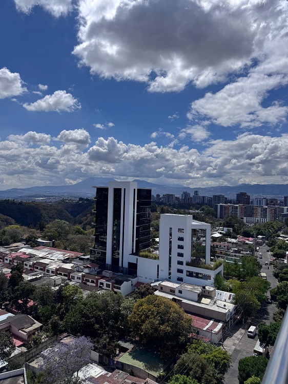 Casa a la Venta o Alquiler en Guatemala Venta de Casa o Casas, Terrenos, Propiedades, Apartamentos, Inmuebles en Guatemala, zona 11, zona 7, zona 2, zona 18, zona 16, Mixco, Carretera Al Salvador, Fraijanes, Santa Catarina Pinula, Antigua Guatemala, Villa Nueva, Villa Canales, San Miguel Petapa - Venta o Alquiler de Casas En Guatemala