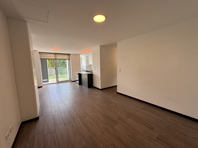 Casa a la Venta o Alquiler en Guatemala Venta de Casa o Casas, Terrenos, Propiedades, Apartamentos, Inmuebles en Guatemala, zona 11, zona 7, zona 2, zona 18, zona 16, Mixco, Carretera Al Salvador, Fraijanes, Santa Catarina Pinula, Antigua Guatemala, Villa Nueva, Villa Canales, San Miguel Petapa - Venta o Alquiler de Casas En Guatemala