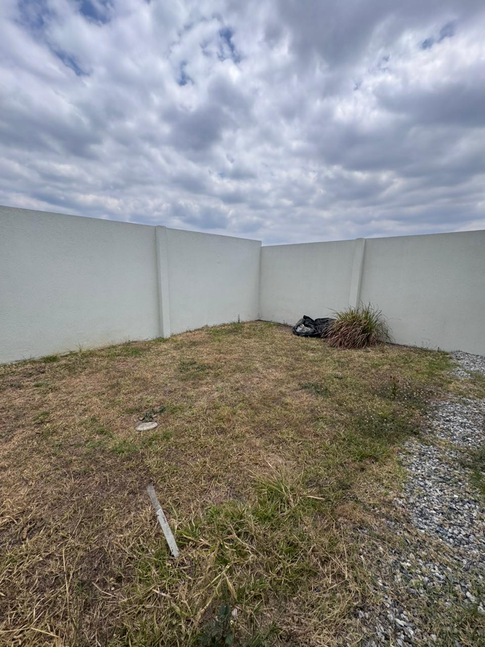 Venta de Casa o Casas, Terrenos, Propiedades, Apartamentos, Inmuebles en Guatemala, zona 11, zona 7, zona 2, zona 18, zona 16, Mixco, Carretera Al Salvador, Fraijanes, Santa Catarina Pinula, Antigua Guatemala, Villa Nueva, Villa Canales, San Miguel Petapa - Venta o Alquiler de Casas En Guatemala