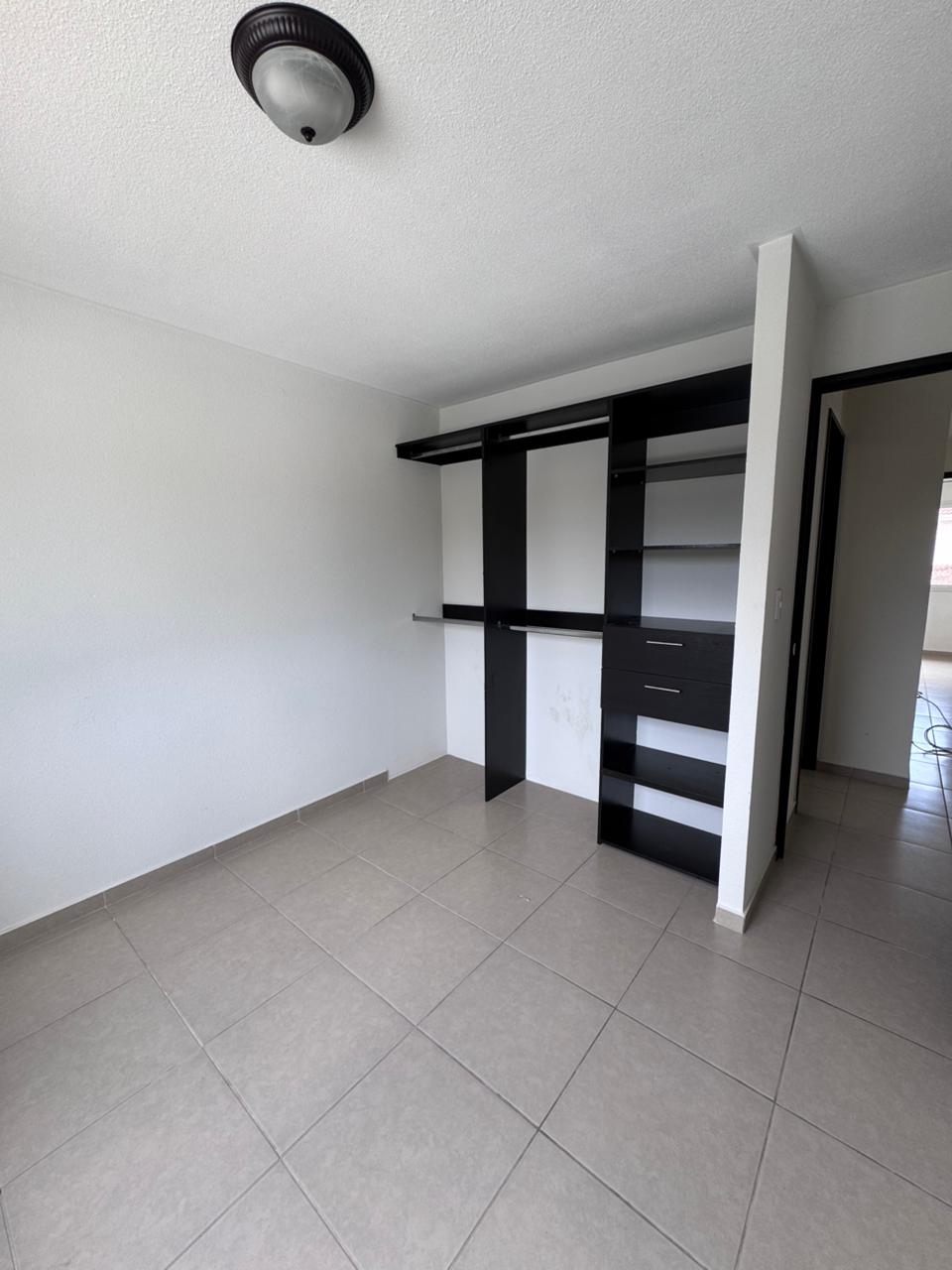 Venta de Casa o Casas, Terrenos, Propiedades, Apartamentos, Inmuebles en Guatemala, zona 11, zona 7, zona 2, zona 18, zona 16, Mixco, Carretera Al Salvador, Fraijanes, Santa Catarina Pinula, Antigua Guatemala, Villa Nueva, Villa Canales, San Miguel Petapa - Venta o Alquiler de Casas En Guatemala