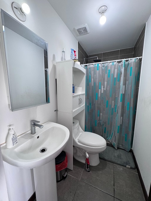 Venta de Casa o Casas, Terrenos, Propiedades, Apartamentos, Inmuebles en Guatemala, zona 11, zona 7, zona 2, zona 18, zona 16, Mixco, Carretera Al Salvador, Fraijanes, Santa Catarina Pinula, Antigua Guatemala, Villa Nueva, Villa Canales, San Miguel Petapa - Venta o Alquiler de Casas En Guatemala