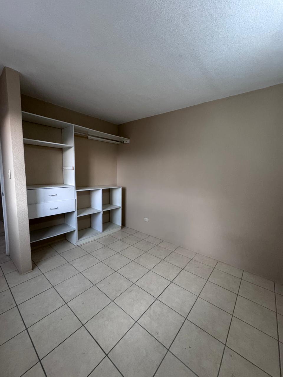 Venta de Casa o Casas, Terrenos, Propiedades, Apartamentos, Inmuebles en Guatemala, zona 11, zona 7, zona 2, zona 18, zona 16, Mixco, Carretera Al Salvador, Fraijanes, Santa Catarina Pinula, Antigua Guatemala, Villa Nueva, Villa Canales, San Miguel Petapa - Venta o Alquiler de Casas En Guatemala