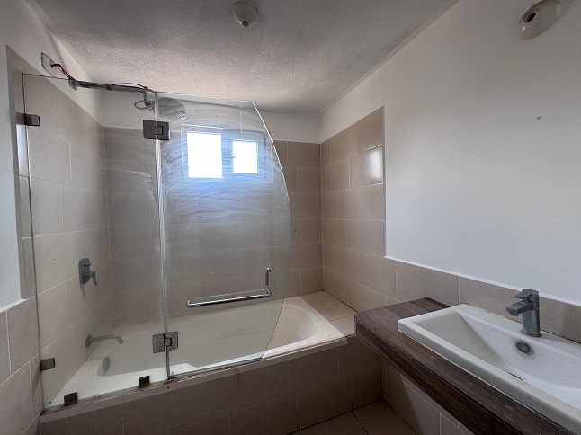 Venta de Casa o Casas, Terrenos, Propiedades, Apartamentos, Inmuebles en Guatemala, zona 11, zona 7, zona 2, zona 18, zona 16, Mixco, Carretera Al Salvador, Fraijanes, Santa Catarina Pinula, Antigua Guatemala, Villa Nueva, Villa Canales, San Miguel Petapa - Venta o Alquiler de Casas En Guatemala