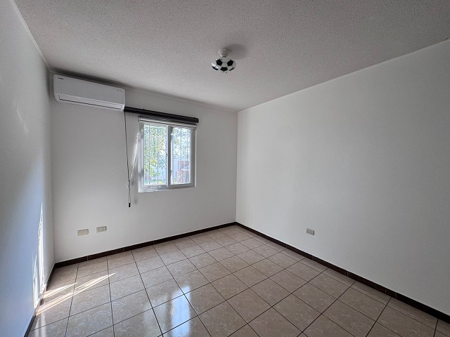 Venta de Casa o Casas, Terrenos, Propiedades, Apartamentos, Inmuebles en Guatemala, zona 11, zona 7, zona 2, zona 18, zona 16, Mixco, Carretera Al Salvador, Fraijanes, Santa Catarina Pinula, Antigua Guatemala, Villa Nueva, Villa Canales, San Miguel Petapa - Venta o Alquiler de Casas En Guatemala
