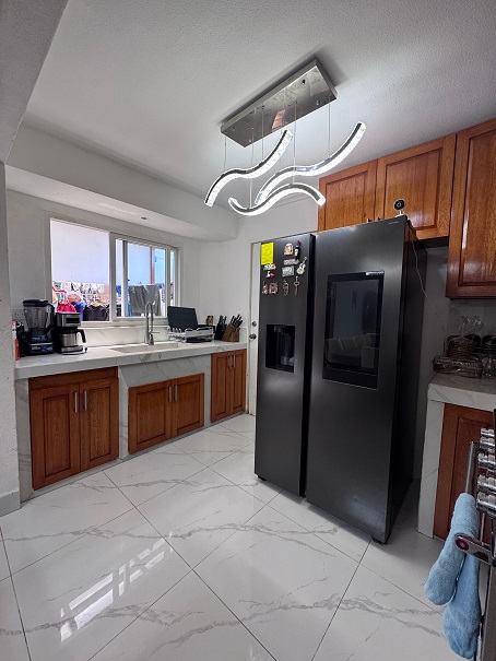 Venta de Casa o Casas, Terrenos, Propiedades, Apartamentos, Inmuebles en Guatemala, zona 11, zona 7, zona 2, zona 18, zona 16, Mixco, Carretera Al Salvador, Fraijanes, Santa Catarina Pinula, Antigua Guatemala, Villa Nueva, Villa Canales, San Miguel Petapa - Venta o Alquiler de Casas En Guatemala