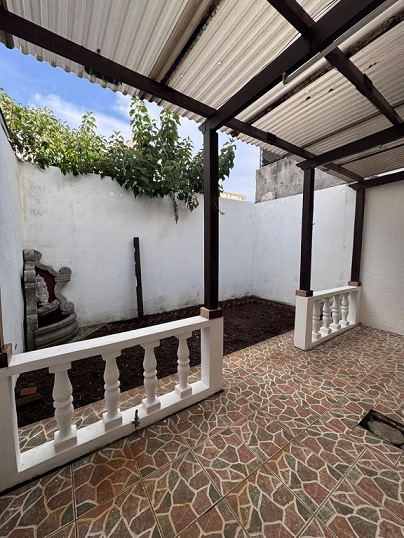Casa a la Venta o Alquiler en Guatemala Venta de Casa o Casas, Terrenos, Propiedades, Apartamentos, Inmuebles en Guatemala, zona 11, zona 7, zona 2, zona 18, zona 16, Mixco, Carretera Al Salvador, Fraijanes, Santa Catarina Pinula, Antigua Guatemala, Villa Nueva, Villa Canales, San Miguel Petapa - Venta o Alquiler de Casas En Guatemala