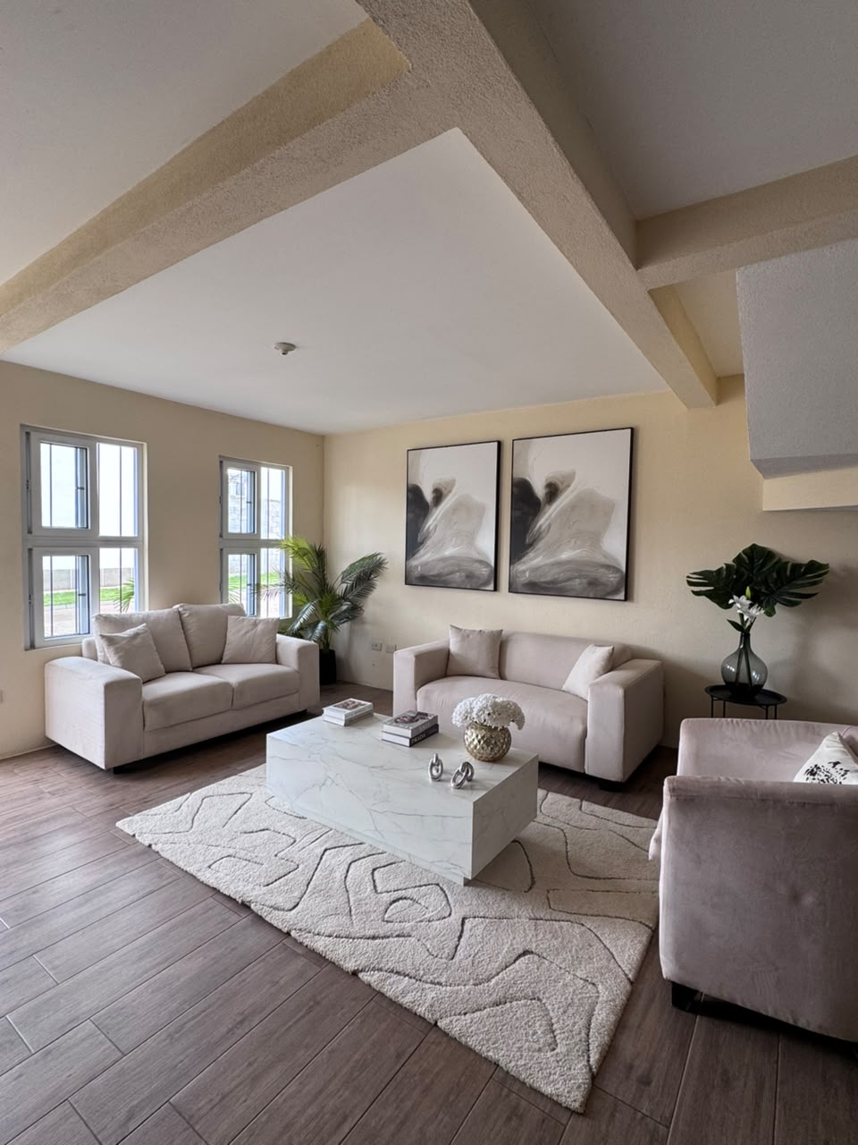 Venta de Casa o Casas, Terrenos, Propiedades, Apartamentos, Inmuebles en Guatemala, zona 11, zona 7, zona 2, zona 18, zona 16, Mixco, Carretera Al Salvador, Fraijanes, Santa Catarina Pinula, Antigua Guatemala, Villa Nueva, Villa Canales, San Miguel Petapa - Venta o Alquiler de Casas En Guatemala