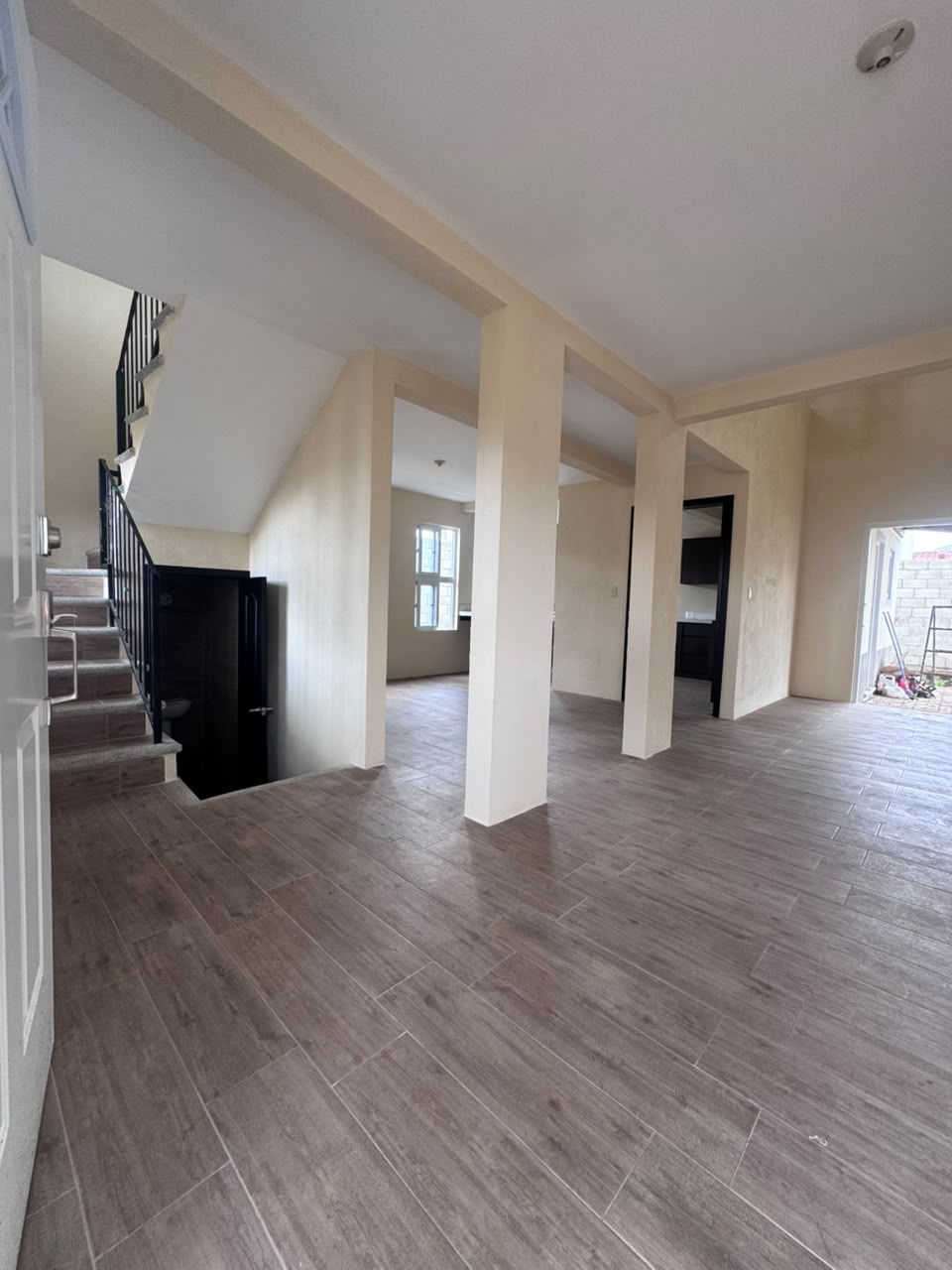 Venta de Casa o Casas, Terrenos, Propiedades, Apartamentos, Inmuebles en Guatemala, zona 11, zona 7, zona 2, zona 18, zona 16, Mixco, Carretera Al Salvador, Fraijanes, Santa Catarina Pinula, Antigua Guatemala, Villa Nueva, Villa Canales, San Miguel Petapa - Venta o Alquiler de Casas En Guatemala