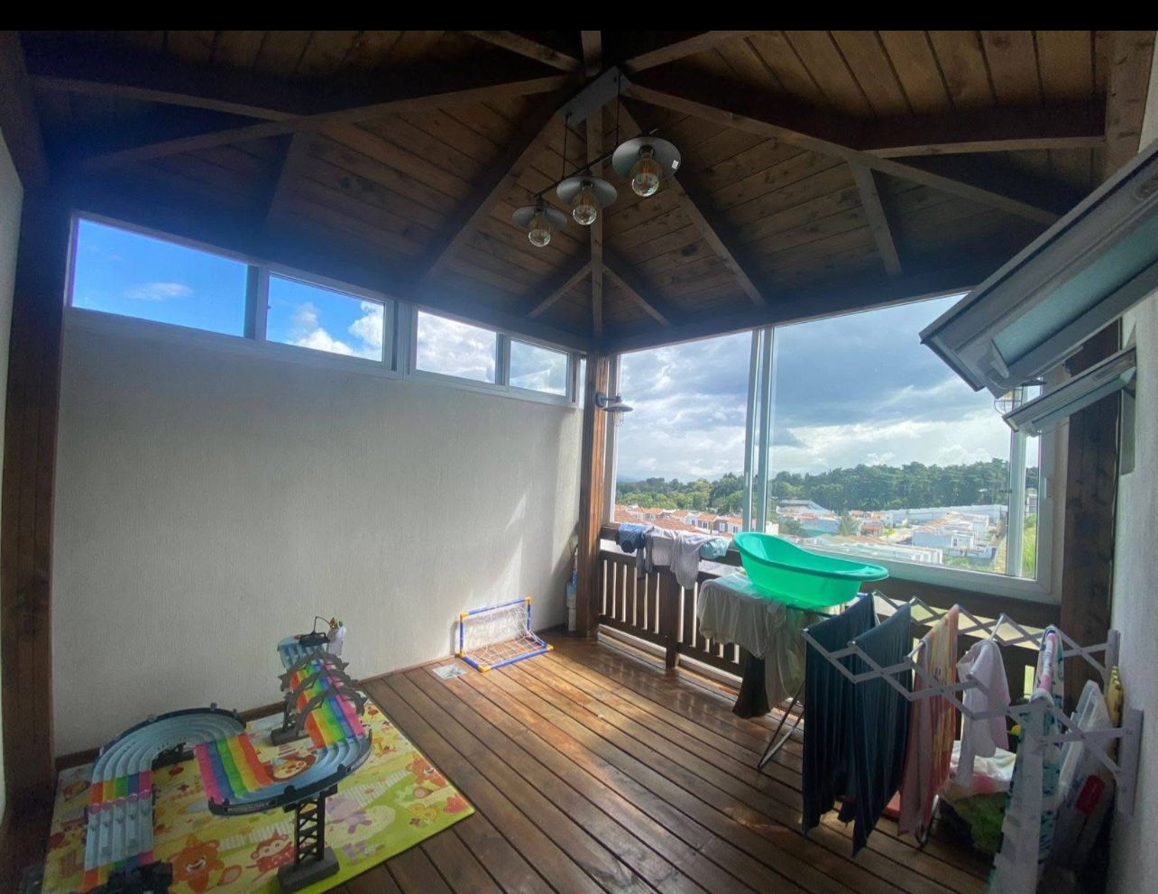 Casa a la Venta o Alquiler en Guatemala Venta de Casa o Casas, Terrenos, Propiedades, Apartamentos, Inmuebles en Guatemala, zona 11, zona 7, zona 2, zona 18, zona 16, Mixco, Carretera Al Salvador, Fraijanes, Santa Catarina Pinula, Antigua Guatemala, Villa Nueva, Villa Canales, San Miguel Petapa - Venta o Alquiler de Casas En Guatemala