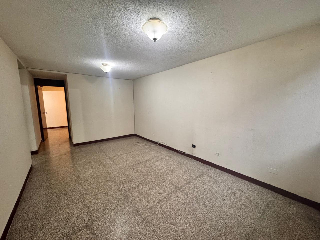 Casa a la Venta o Alquiler en Guatemala Venta de Casa o Casas, Terrenos, Propiedades, Apartamentos, Inmuebles en Guatemala, zona 11, zona 7, zona 2, zona 18, zona 16, Mixco, Carretera Al Salvador, Fraijanes, Santa Catarina Pinula, Antigua Guatemala, Villa Nueva, Villa Canales, San Miguel Petapa - Venta o Alquiler de Casas En Guatemala