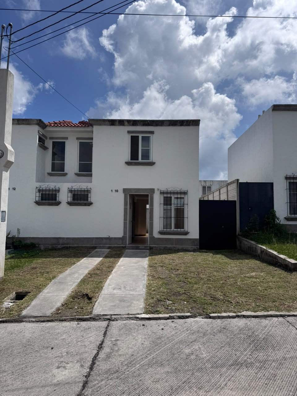 Venta de Casa o Casas, Terrenos, Propiedades, Apartamentos, Inmuebles en Guatemala, zona 11, zona 7, zona 2, zona 18, zona 16, Mixco, Carretera Al Salvador, Fraijanes, Santa Catarina Pinula, Antigua Guatemala, Villa Nueva, Villa Canales, San Miguel Petapa - Venta o Alquiler de Casas En Guatemala